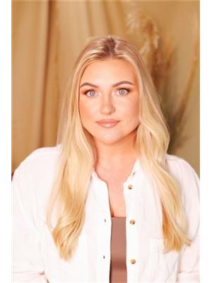 LACEY VANDER-VEGTE