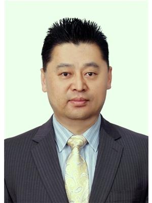 Michael Chen