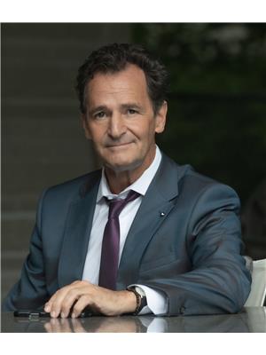 CHRISTOPHER G. INVIDIATA