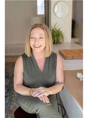 STEPHANIE CLUETT-EID