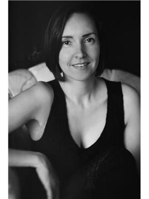 JULIE BELANGER