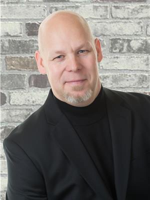 Erik Anderson