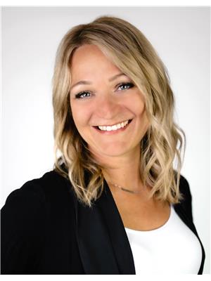 MONIQUE DECARY