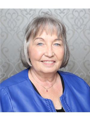 TRACEY DAVIES