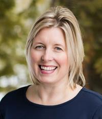 KELLY FALLIS