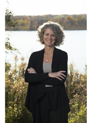 KELLY BALD