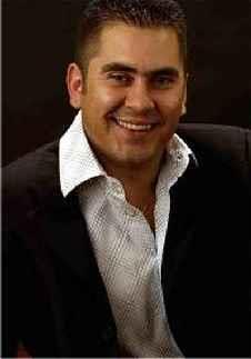JOHN E. DEOLIVEIRA