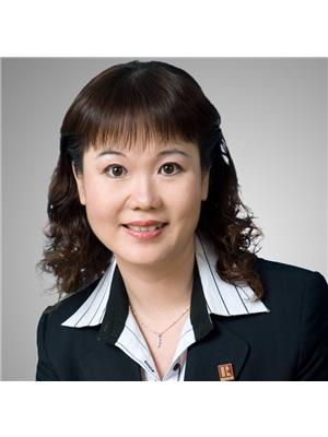 LISA CHOU
