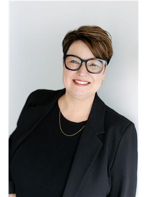 LEE ANNE BROOKES