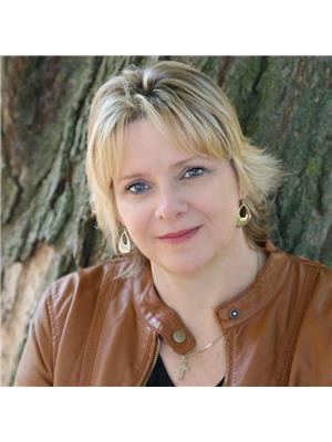 JULIE CLEAVELEY