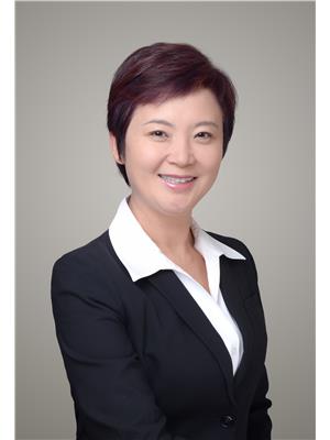 TRACY CHEN