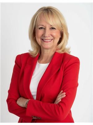 NANCY FESTARINI