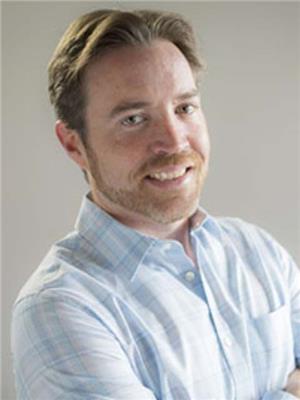 ROBERT R W DOYLE