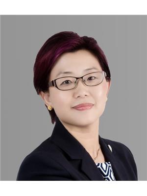 CHRISTINE CHEN
