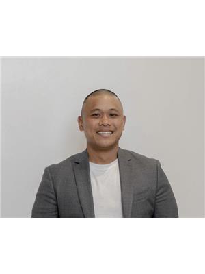 JONATHAN CHIU