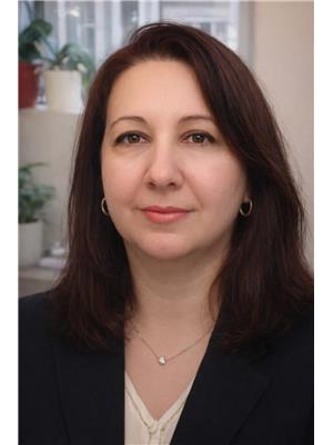 DINA AZIZ