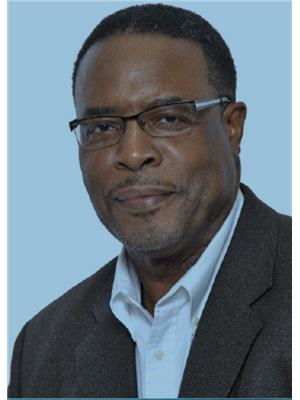 Lloyd Brown