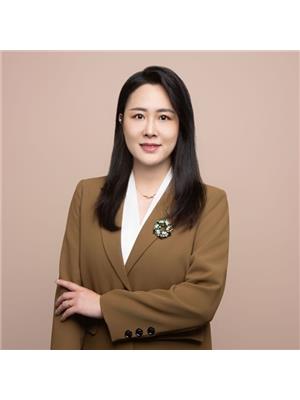 Vivi Han