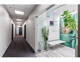 350 550 W Broadway, Vancouver, BC V5Z0E9 Photo 3