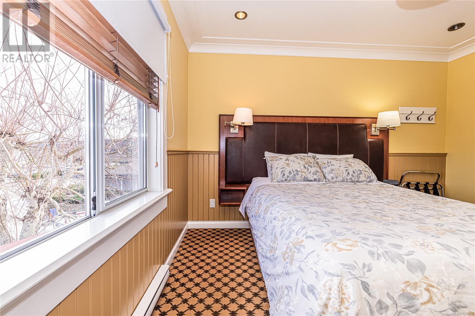  132 Lower Ganges Road, Salt Spring
