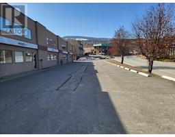 913 Laval Cres, Kamloops, BC null Photo 3