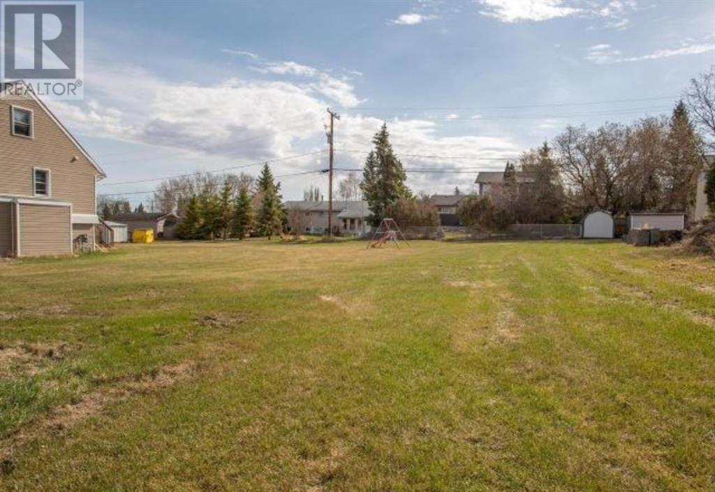Vacant Land For Sale | 205 7 Avenue | Paradise Hill | S0M2G0