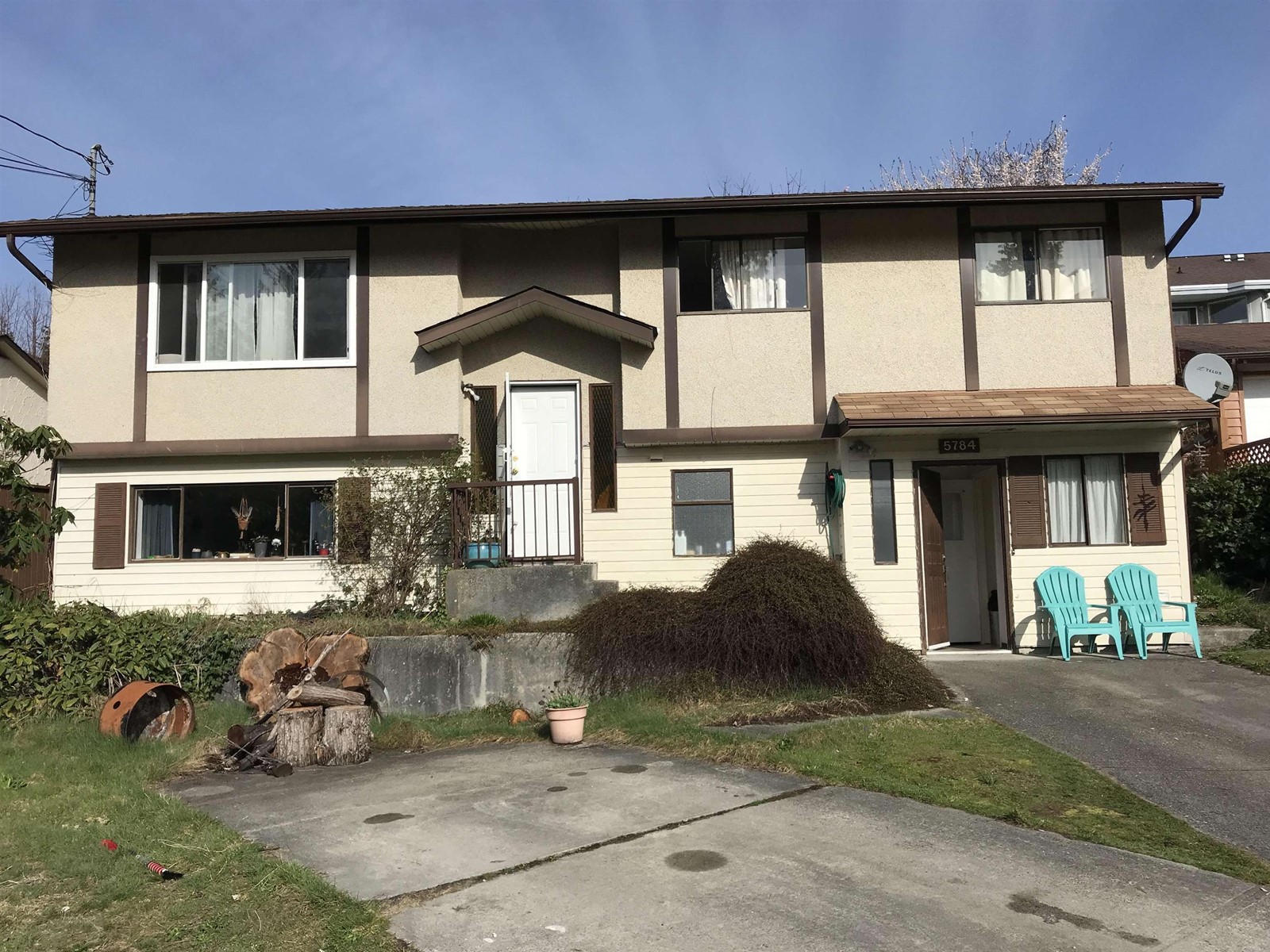 5784 Anchor Road, Sechelt House For Sale MLS r2771046 Ovlix