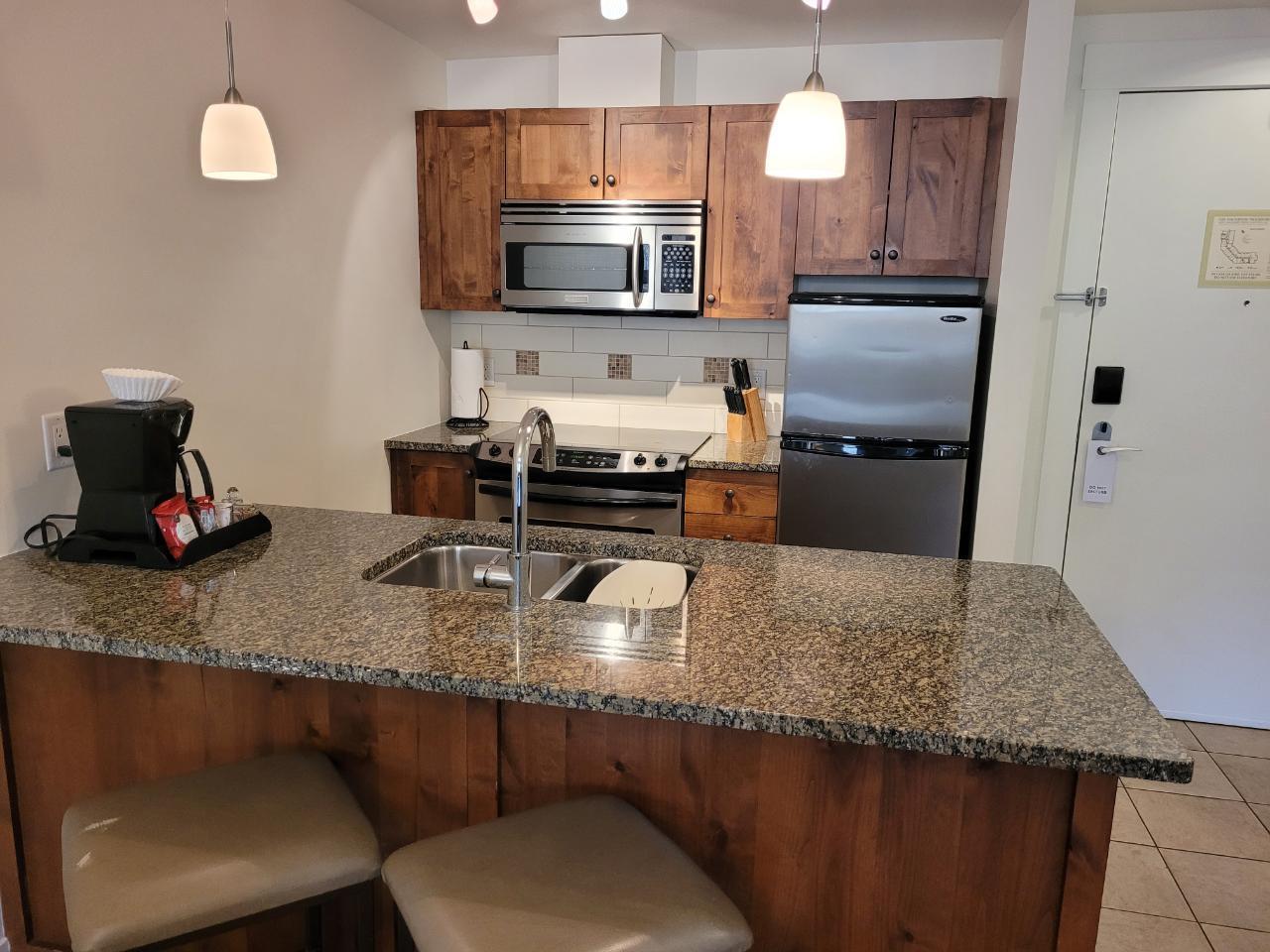 #244 4200 LAKESHORE Drive - 9