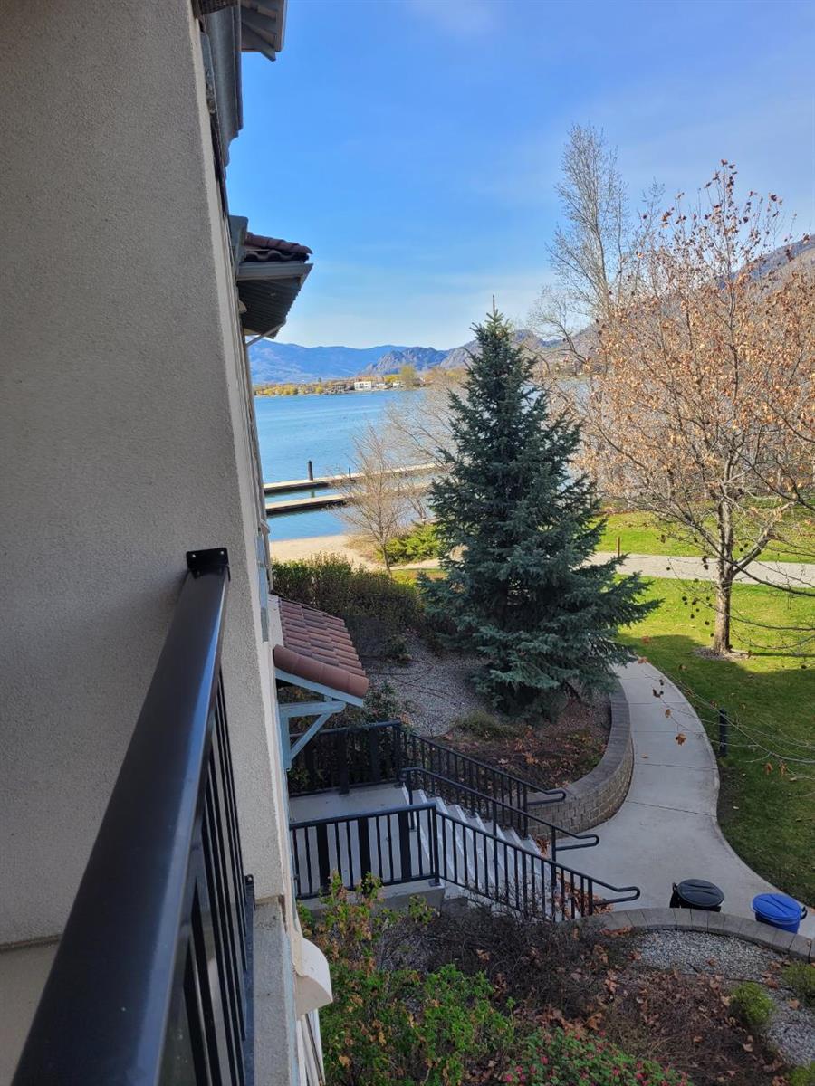 #244 4200 LAKESHORE Drive - 18