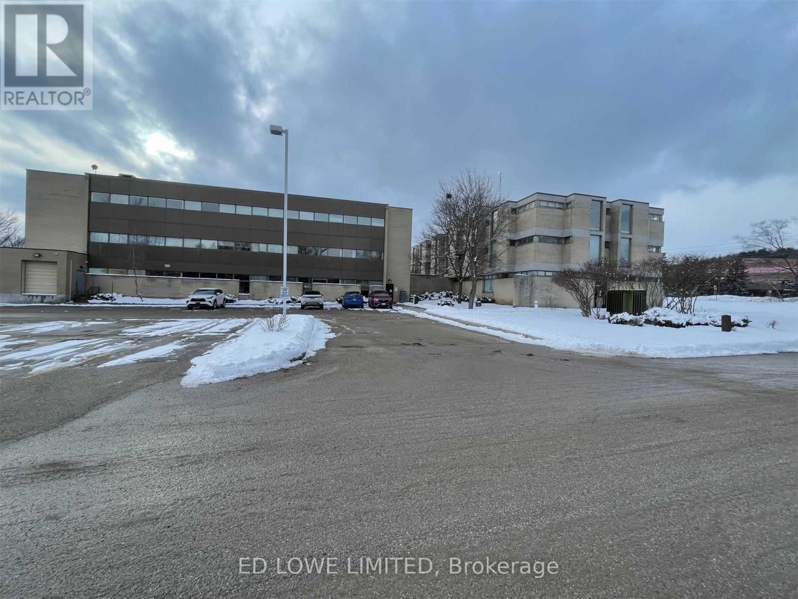 Photo 1 of 200 121 Wellington Street W, Barrie ON