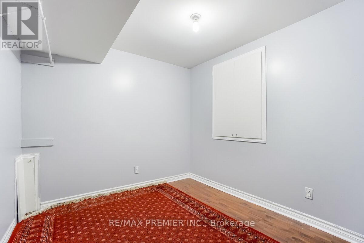 193 ROXBURY STREET - 32