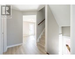 12 Senator Avenue, Hamilton, ON L8L1Z4 Photo 5