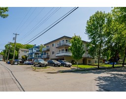 342 N Garden Drive, Vancouver, BC V5L3E9 Photo 3