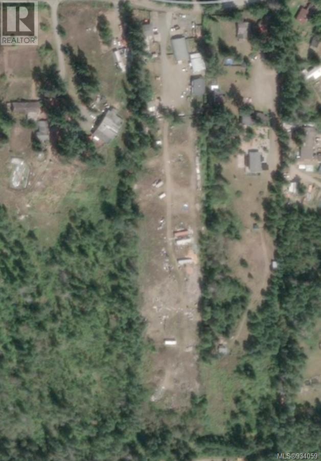 1586 McKibbon Rd N - 1