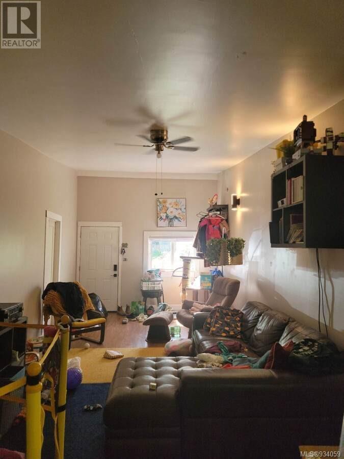 1586 McKibbon Rd N - 50