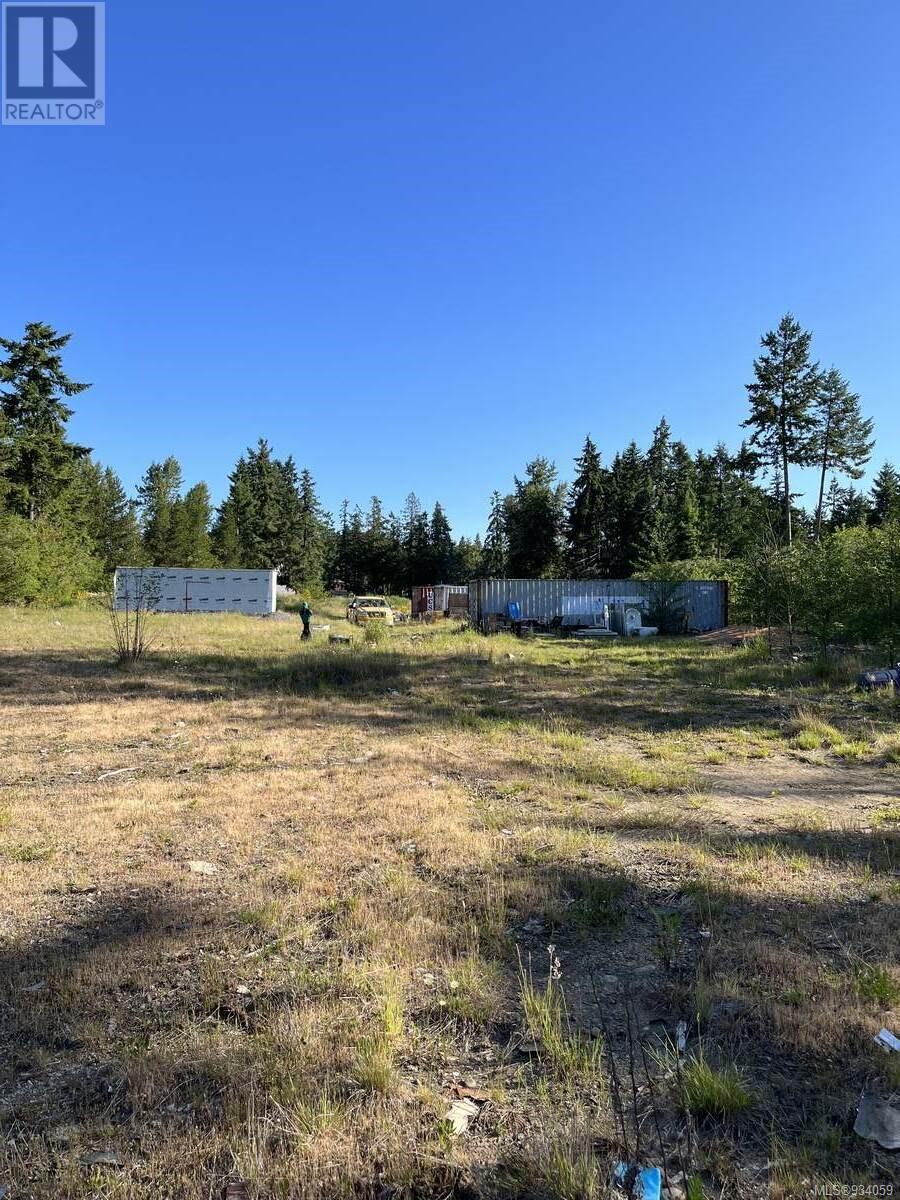 Photo 55 of 1586 Mckibbon Rd N, Errington BC