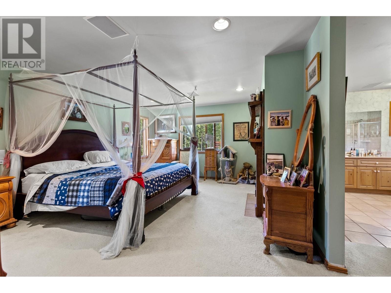 7915 MACHETE LAKE ROAD - 13