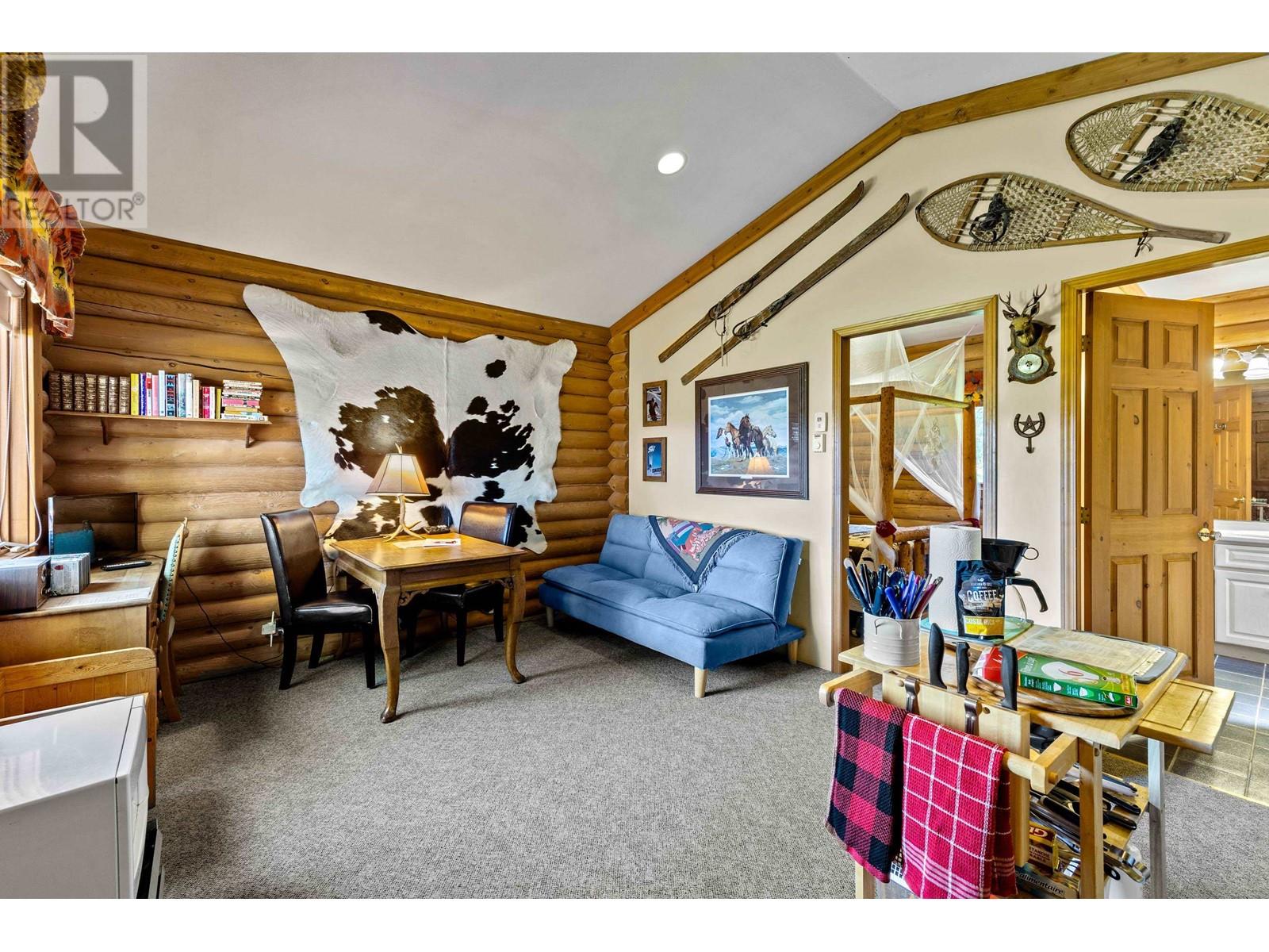 7915 MACHETE LAKE ROAD - 19