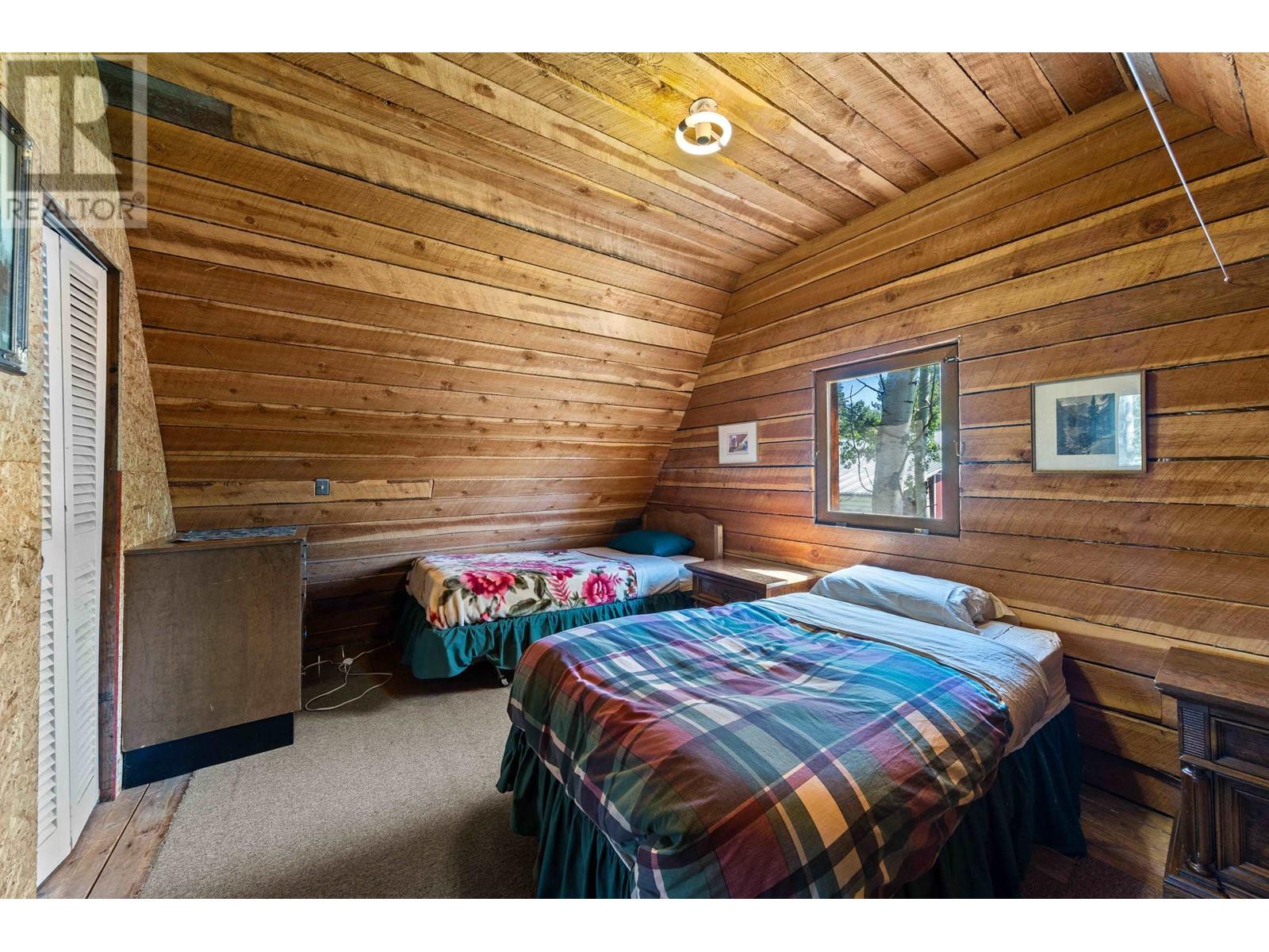 7915 MACHETE LAKE ROAD - 30