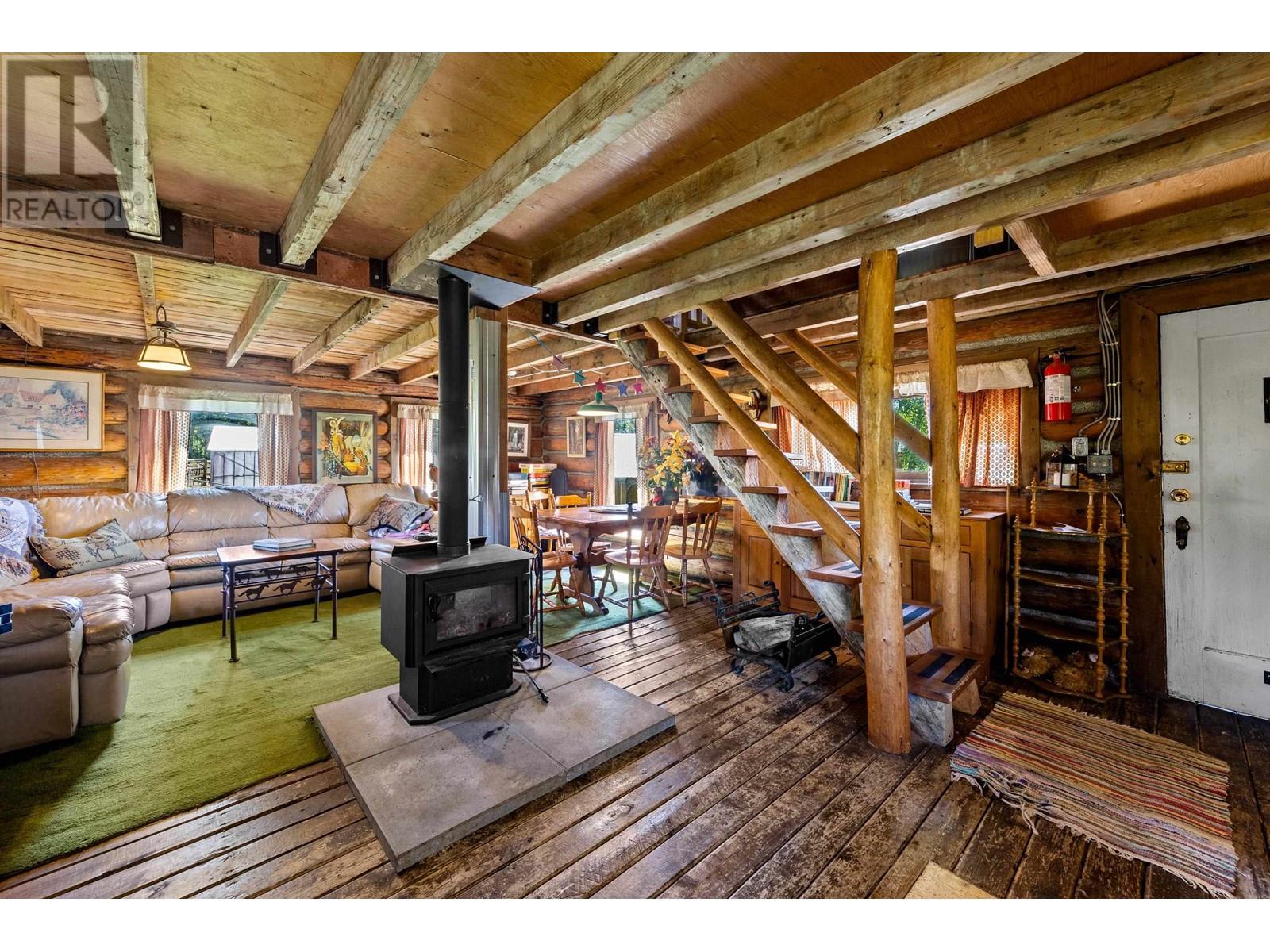 7915 MACHETE LAKE ROAD - 28