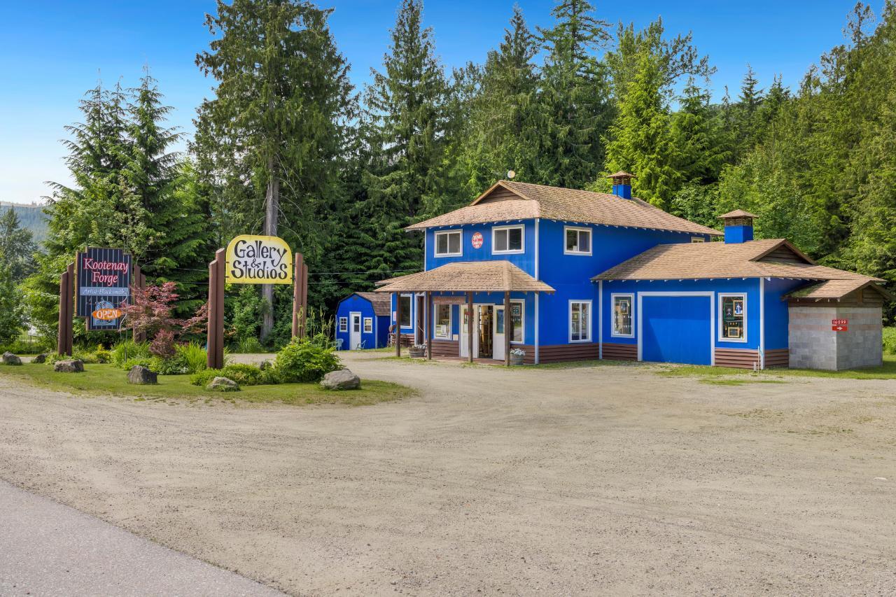 16095 Highway 3a, Crawford Bay / Riondel