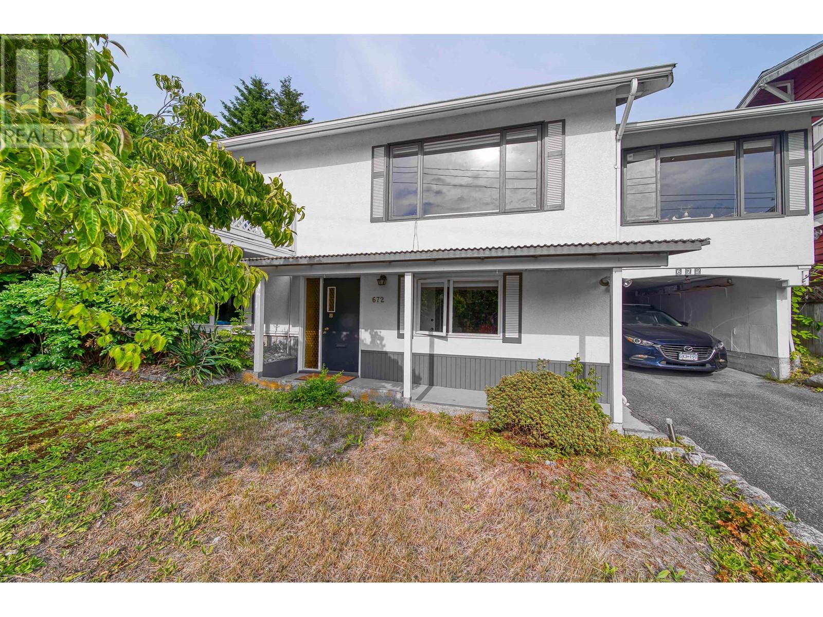 672 11TH STREET, West Vancouver