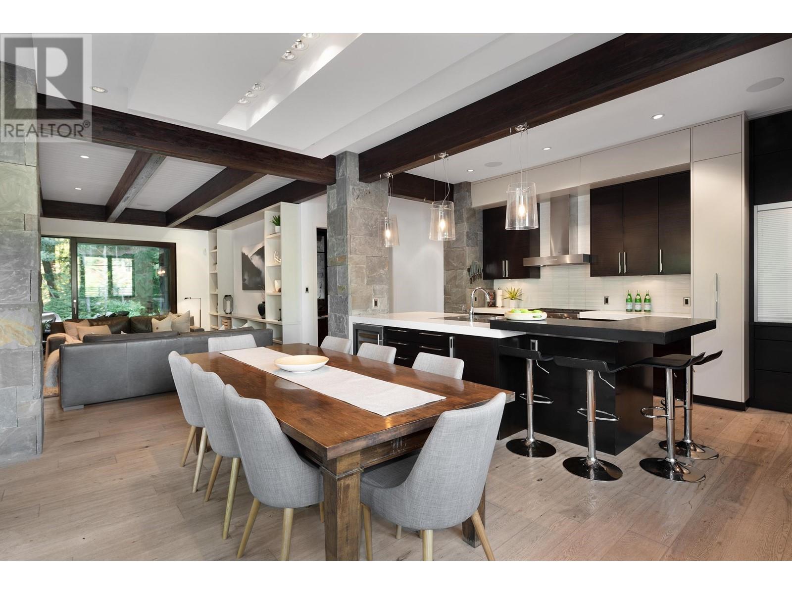 6483 BALSAM WAY, Whistler real estate listing R2814491
