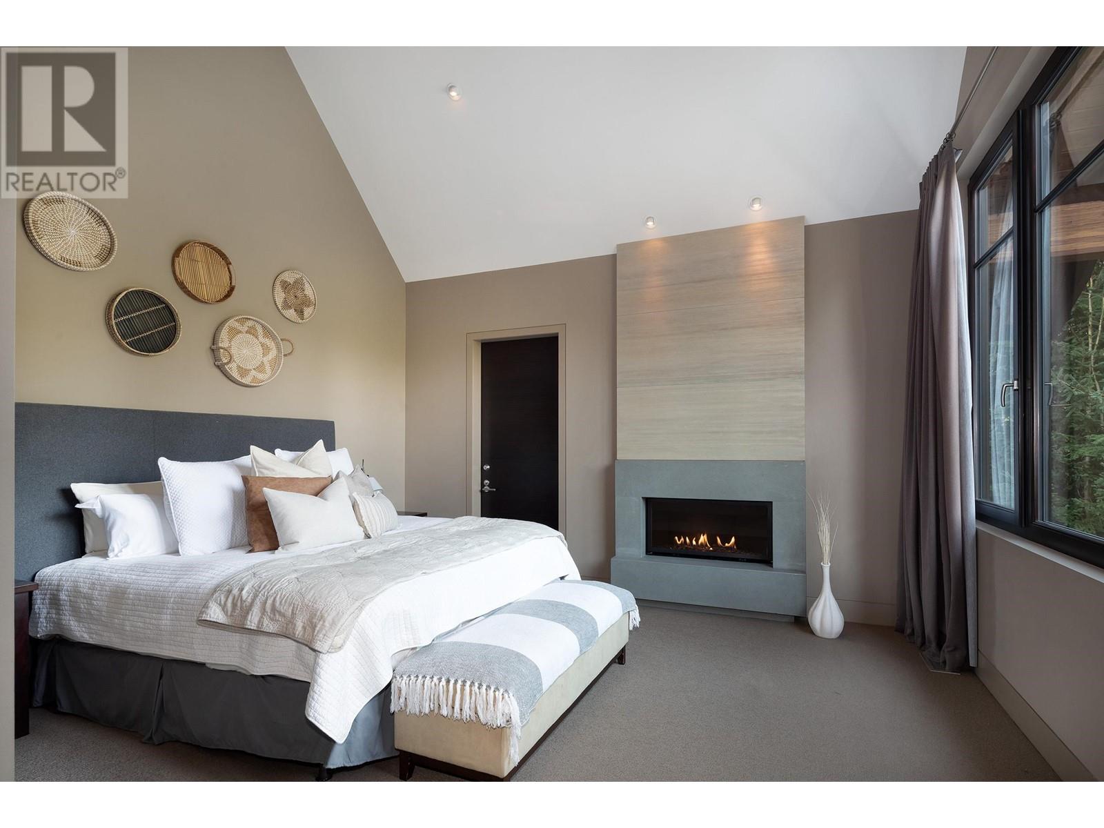 6483 BALSAM WAY, Whistler real estate listing R2814491