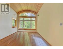2247 Boom Siding Road thumbnail 5