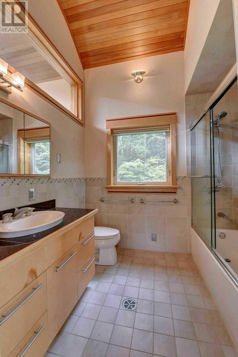 2247 Boom Siding Road - Image 7