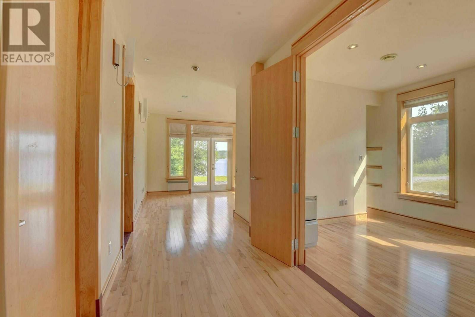 2247 Boom Siding Road - Image 8
