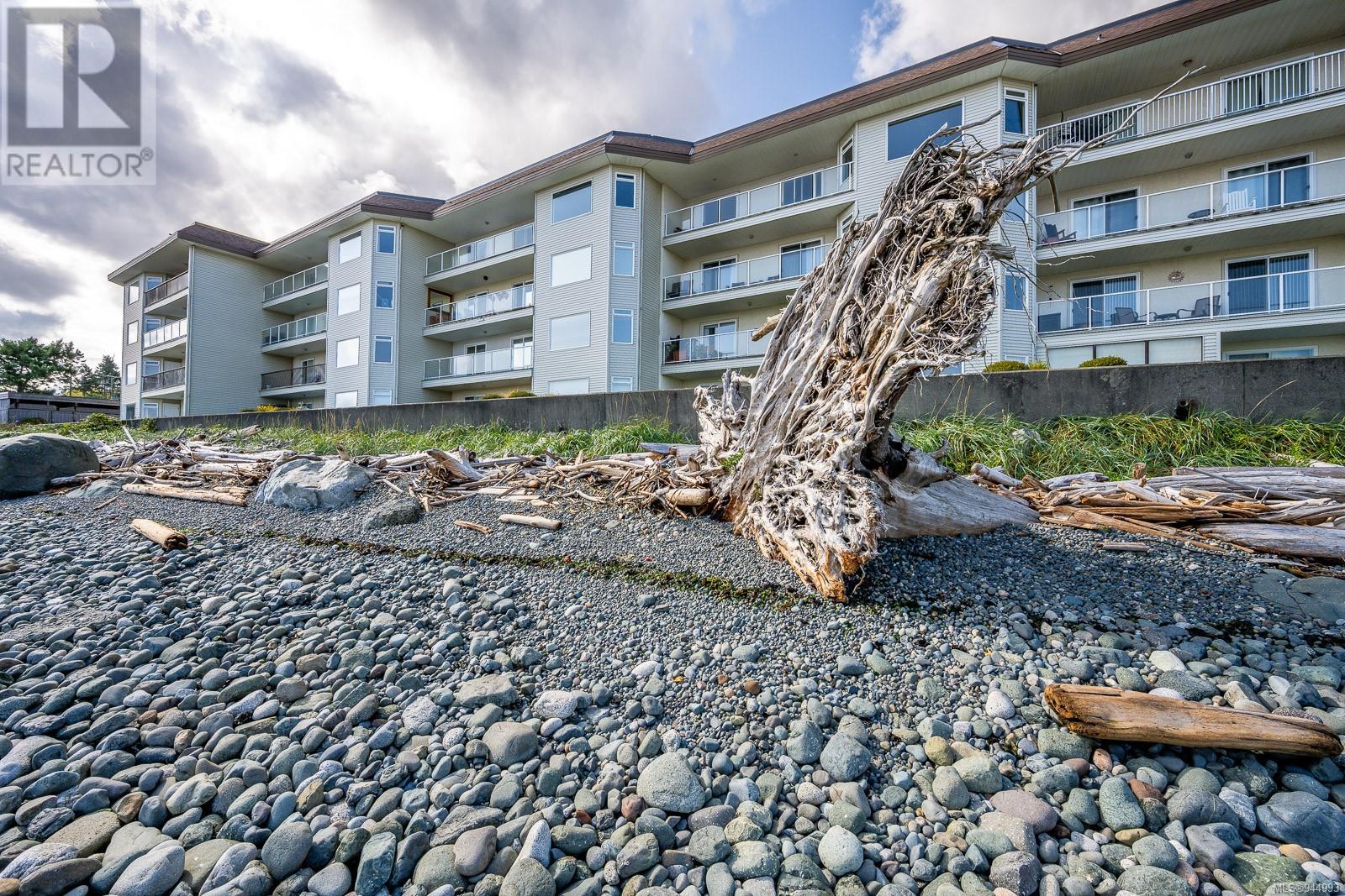205 169 Island Hwy S, Campbell River