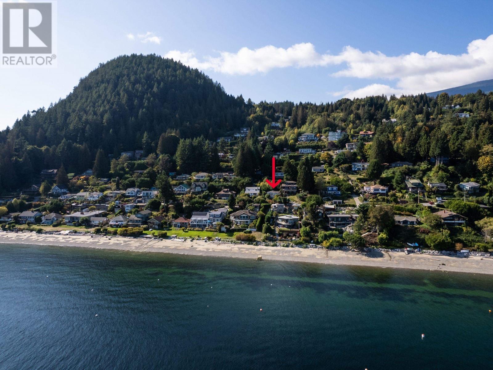 1119 POINT ROAD, Gibsons