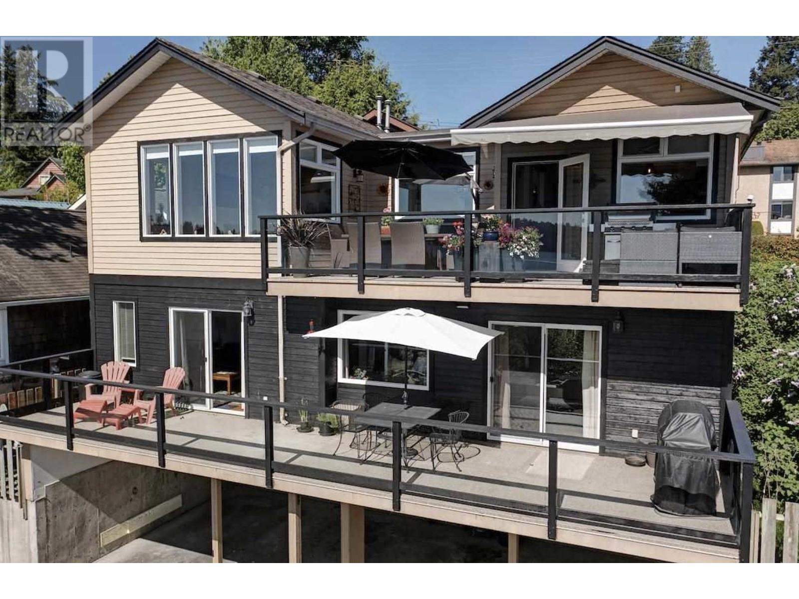 556 SEAVIEW ROAD, Gibsons
